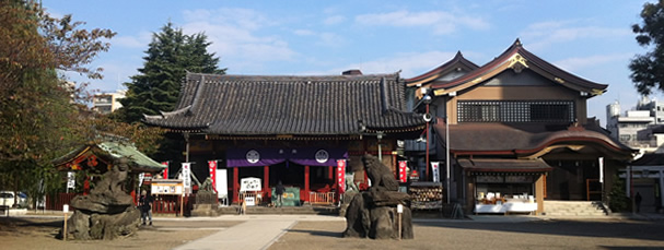 main altar of asakusa jinjya