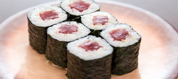 Tekkamaki Tuna Sushi Roll Recipe