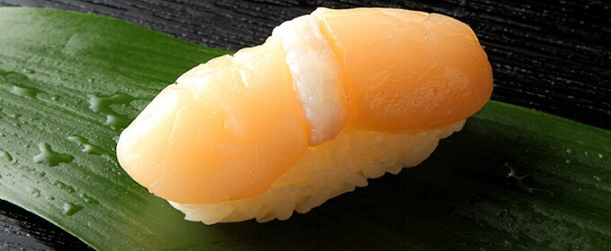 hotate sushi (scallop sushi)
