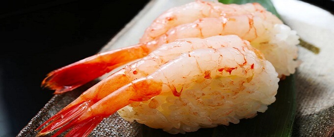 raw shrimp sushi (amaebi sushi)
